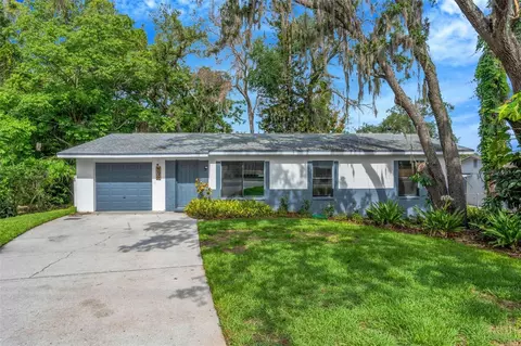 8732 Overlook Dr, Tampa, FL 33617