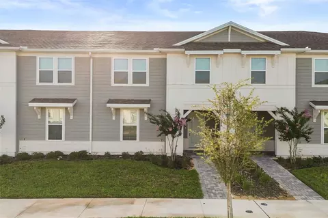 1284 Blue Island Dr, Clermont, FL 34714