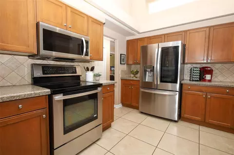 Kitchen - 8 Roseberry Ct, Ocoee, FL 34761 photo 3 of 3
