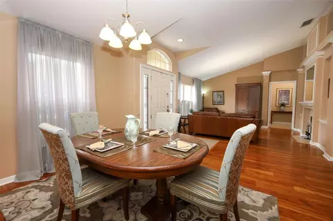 Dining - 8 Roseberry Ct, Ocoee, FL 34761 photo 2 of 3