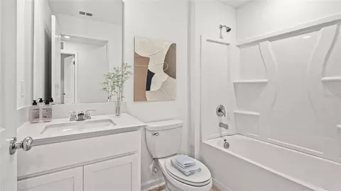Bath - 1612 Willow Garden Loop, Eustis, FL 32726 photo 1 of 2