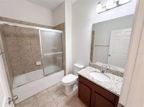 Bath - 811 Maple Leaf Loop, Winter Springs, FL 32708 photo 1 of 6