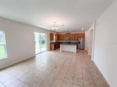 Living - 811 Maple Leaf Loop, Winter Springs, FL 32708 photo 2 of 4