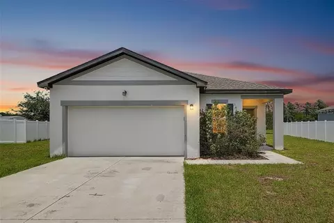 1006 Commuter Dr, Deltona, FL 32738