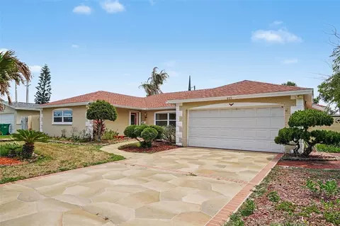408 Aruba Ct, Satellite Beach, FL 32937