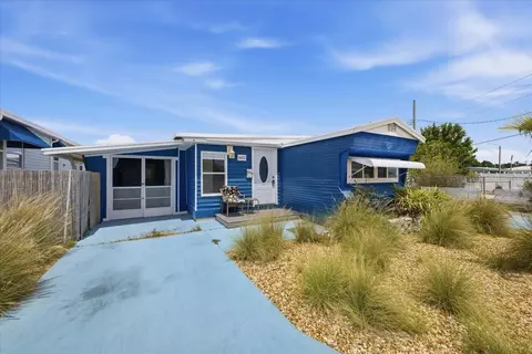 6621 Kansas St, Bradenton, FL 34207
