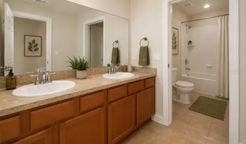 Bath - 2610 Mead Ave, Saint Cloud, FL 34771 photo 2 of 6