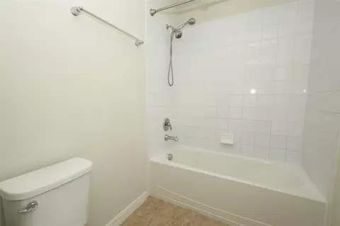 Bath - 2610 Mead Ave, Saint Cloud, FL 34771 photo 5 of 5