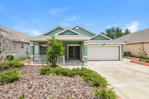 1221 Longville Cir, Tavares, FL 32778