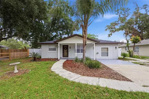 2602 Westside Dr, Leesburg, FL 34748