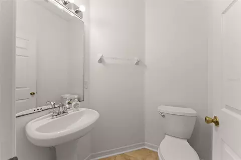 Bath - 8744 Danforth Dr, Windermere, FL 34786 photo 1 of 4