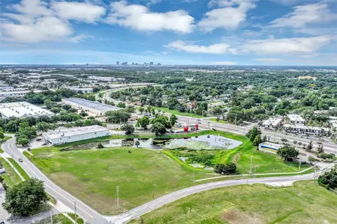 2701 Orlando West Dr, Orlando, FL 32808