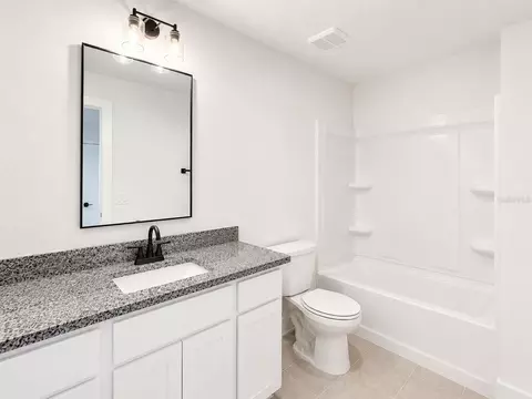 Bath - 7587 Bent Tree Loop, Saint Cloud, FL 34771 photo 2 of 3