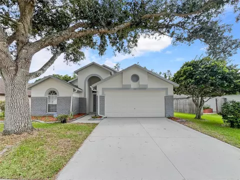 1537 Maximilian Dr, Wesley Chapel, FL 33543