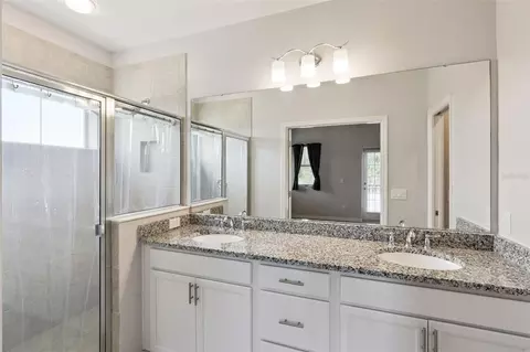 Bath - 841 Underwood Ave, Saint Cloud, FL 34771 photo 3 of 3