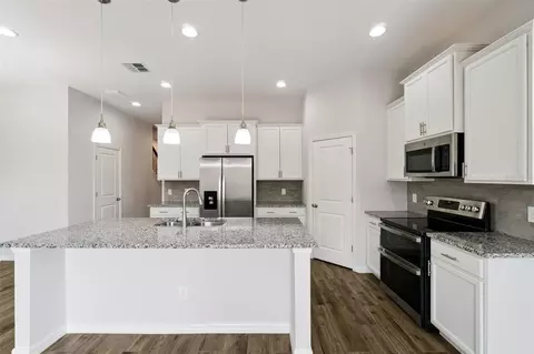 Kitchen - 841 Underwood Ave, Saint Cloud, FL 34771 photo 2 of 2