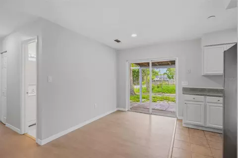 Living - 322 Little Rock Ct, Ocoee, FL 34761 photo 3 of 3