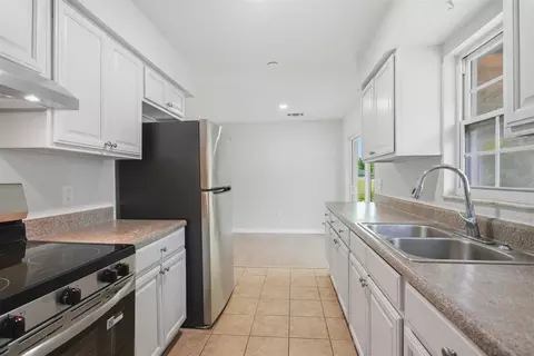 Kitchen - 322 Little Rock Ct, Ocoee, FL 34761 photo 1 of 3