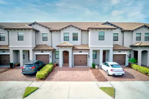 1294 Royal St George Blvd, Davenport, FL 33896