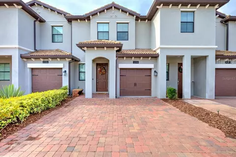 1294 Royal St George Blvd, Davenport, FL 33896