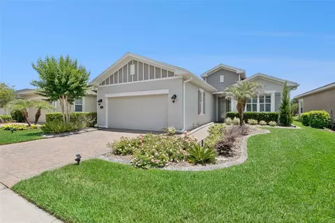 1689 Victoria Gardens Dr, Deland, FL 32724