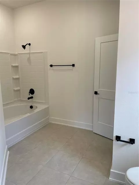 Bath - 7630 Bent Tree Loop, Saint Cloud, FL 34771 photo 3 of 4