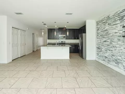 Kitchen - 2919 Parkfield Rd, Saint Cloud, FL 34772 photo 6 of 6