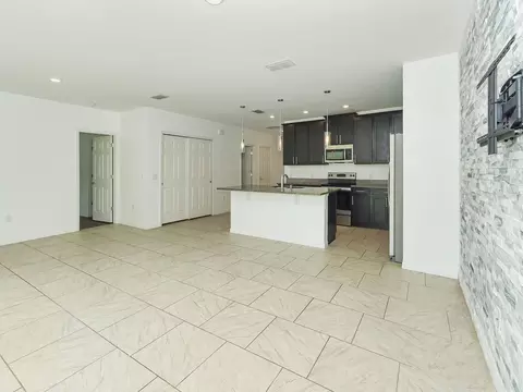 Living - 2919 Parkfield Rd, Saint Cloud, FL 34772 photo 2 of 5