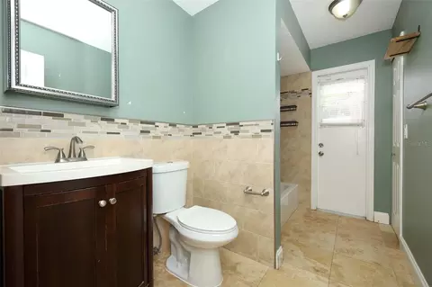 Bath - 9110 Palm Tree Dr, Windermere, FL 34786 photo 4 of 5