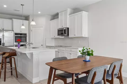 Kitchen - 5585 Vigo Loop, Saint Cloud, FL 34771 photo 1 of 6