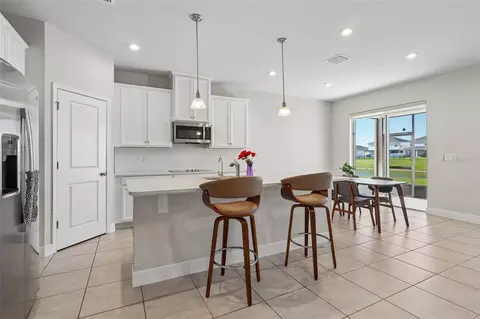 Kitchen - 5585 Vigo Loop, Saint Cloud, FL 34771 photo 2 of 6