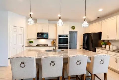 Kitchen - 2822 Bigleaf Maple Dr, Ocoee, FL 34761 photo 2 of 2