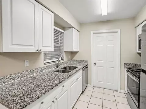 Kitchen - 503 Spring Creek Dr, Ocoee, FL 34761 photo 1 of 2