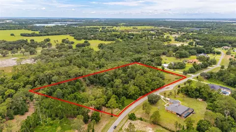 27037 Grand Oak Ln, Tavares, FL 32778