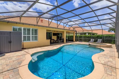 Exterior - 2759 Maria Isabel Ave, Ocoee, FL 34761 photo 8 of 11