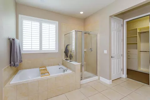 Bath - 2759 Maria Isabel Ave, Ocoee, FL 34761 photo 1 of 3