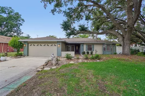222 Lakeview Dr, Auburndale, FL 33823