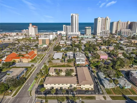 400 Oakridge Blvd #21, Daytona Beach, FL 32118