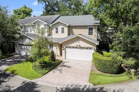 1223 Country Club Oaks Cir, Orlando, FL 32804