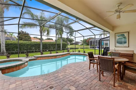 Exterior - 3426 Kentshire Blvd, Ocoee, FL 34761 photo 2 of 8