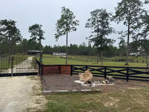 14270 SE 60 St, Morriston, FL 32668