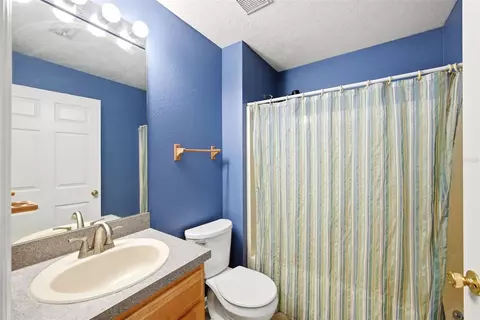 Bath - 143 Laurel Ridge Ave, Ocoee, FL 34761 photo 1 of 3