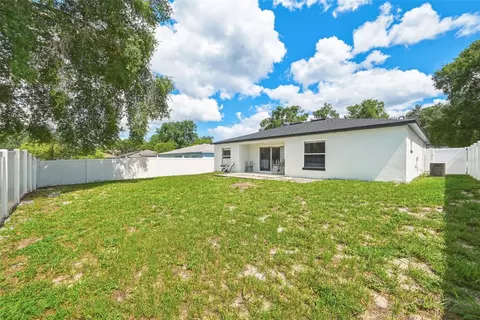 Exterior - 143 Laurel Ridge Ave, Ocoee, FL 34761 photo 5 of 6