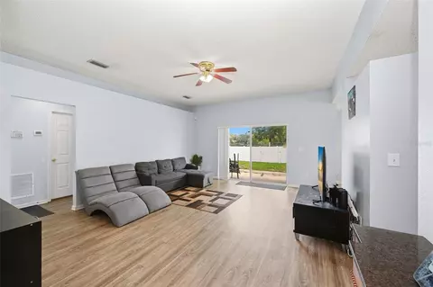 Living - 143 Laurel Ridge Ave, Ocoee, FL 34761 photo 3 of 3