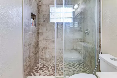 Bath - 1643 Shonnora Dr, Gotha, FL 34734 photo 5 of 5