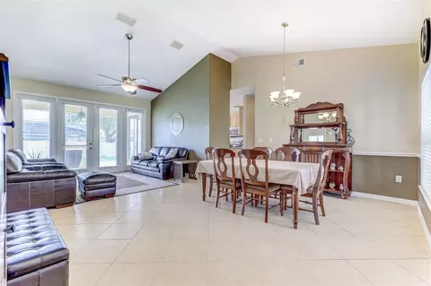 Dining - 1643 Shonnora Dr, Gotha, FL 34734 photo 2 of 2