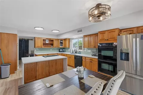 Kitchen - 3181 Whisper Wind Dr, Saint Cloud, FL 34771 photo 4 of 4