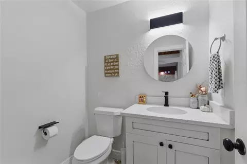 Bath - 3181 Whisper Wind Dr, Saint Cloud, FL 34771 photo 3 of 4
