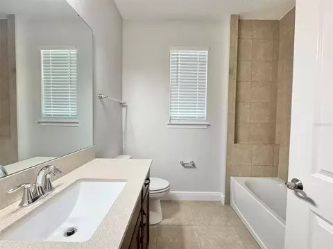 Bath - 3434 Sagebrush St, Harmony, FL 34773 photo 3 of 3