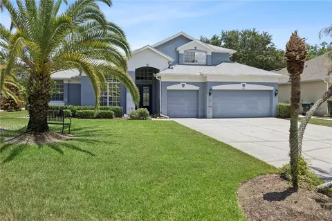 710 Regina Cir, Oakland, FL 34787